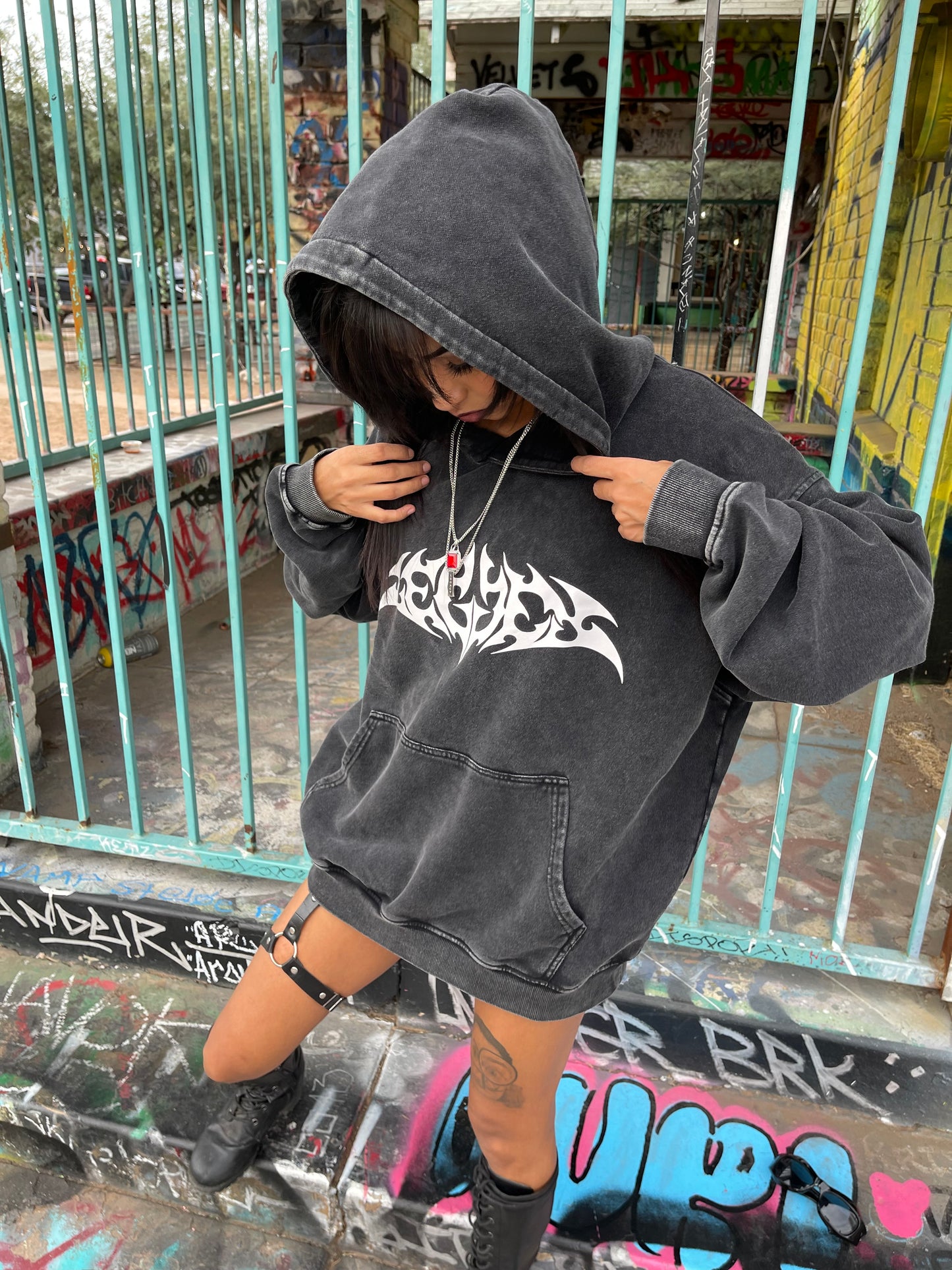 *Metal Logo Hoodie (Black)