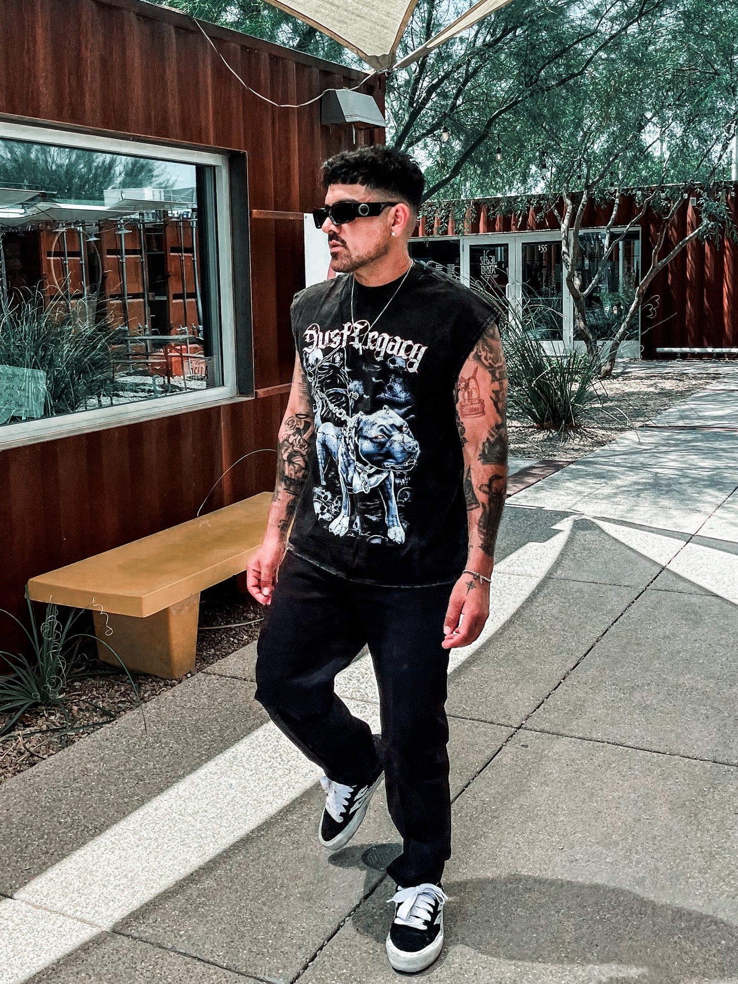 * HELLHOUND Cutoff Premium T-Shirt