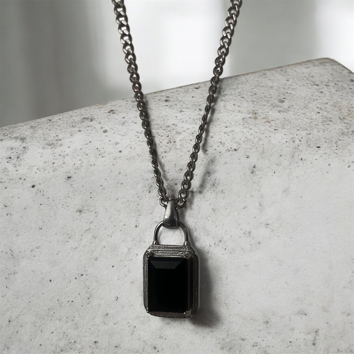 Crystal Pendant Chain (ONYX Black)